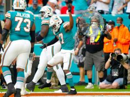 Miami Dolphins WR Jaylen Wade sets the record for most rookie receptions