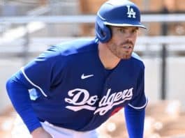 Los Angeles Dodgers' first baseman Freddie Freeman 'looks great in blue'