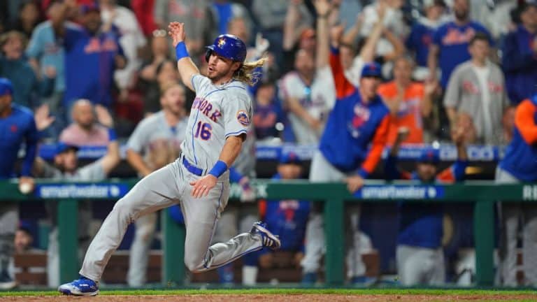 Starling Marte wins a ninth-inning rally as New York Mets beat Philadelphia Phillies