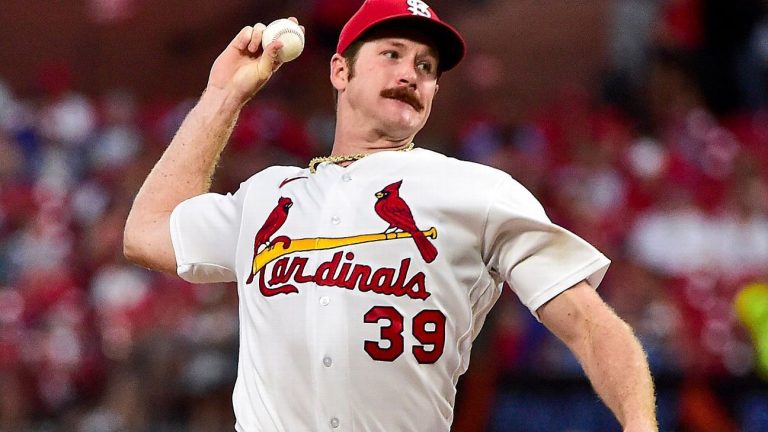 Miles Mikolas, St. Louis Cardinals pitcher loses no-hitter in ninth against Pittsburgh Pirates