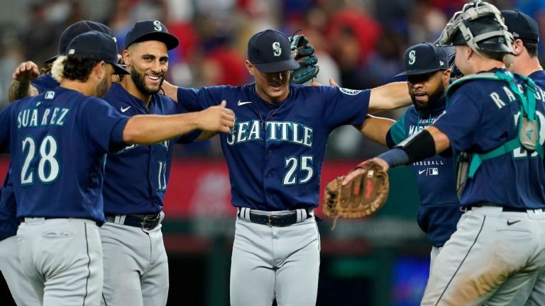 In 10 innings, the Seattle Mariners win over Texas Rangers. This extends their winning streak to 13 games