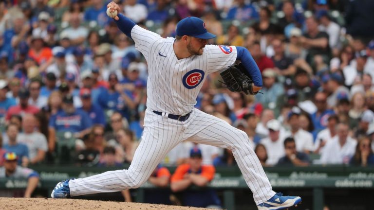 New York Yankees trade Scott Effross for Chicago Cubs rookie relief pitcher