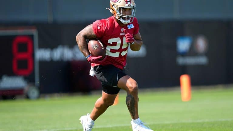 Source claims that a Hamstring injury could keep Elijah Mitchell, San Francisco 49ers, out of preseason