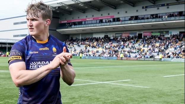 Ted Hill: Worcester Warriors' skipper says players must consider the future