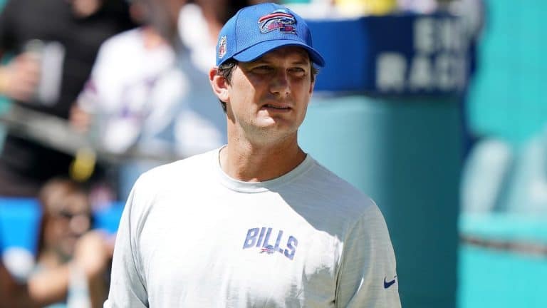 Buffalo Bills OC Ken Dorsey said that he will learn from his losses in the coaching box.