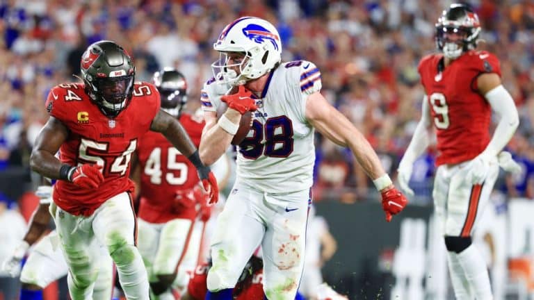 Dawson Knox states that returning to Buffalo Bills and preparing for the season after brother Luke's passing has been 'therapeutic.