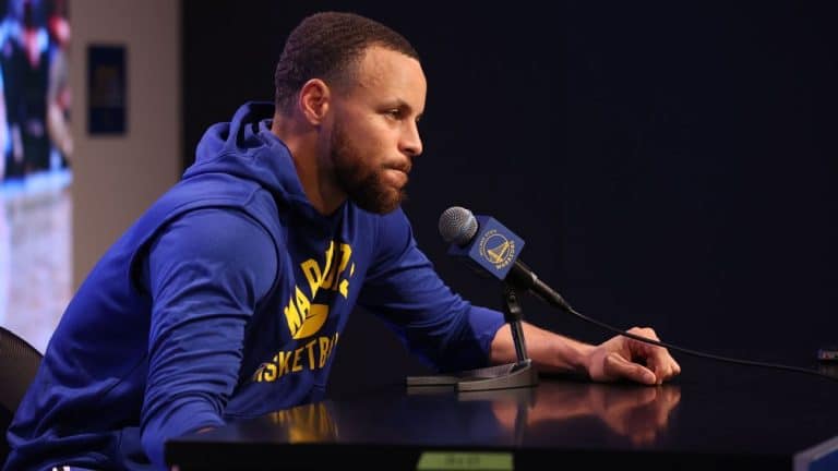 Warriors' Stephen Curry claims he spoke to Adam Silver about Robert Sarver discipline. He calls the impending Suns sale "exactly what should've happened".
