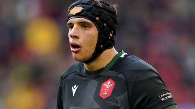 Rob Baxter says Dafydd Jeffers: Youngster from Wales could become future Exeter captain
