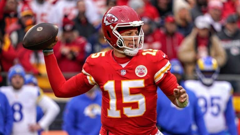 Bills are replaced by Chiefs at sportsbooks as Super Bowl favorites
