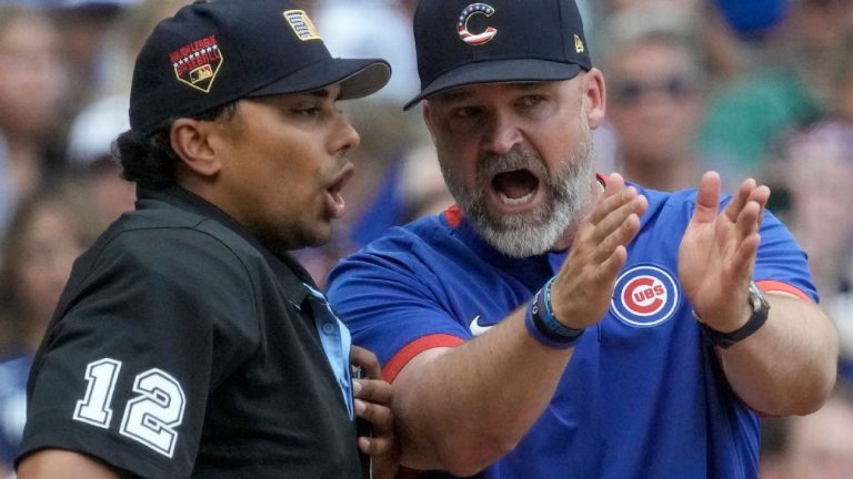 Cubs' Ross rips umpire, resolution to shut roof in Milwaukee