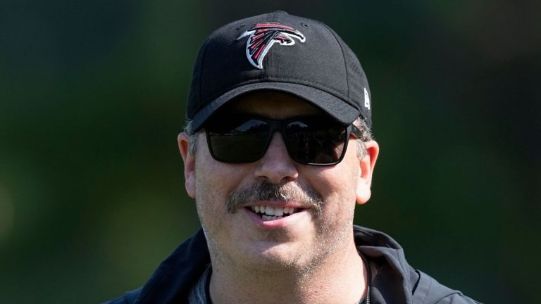 Falcons coach Arthur Smith is sporting a brand new take a look at coaching camp - ESPN - Atlanta Falcons Weblog
